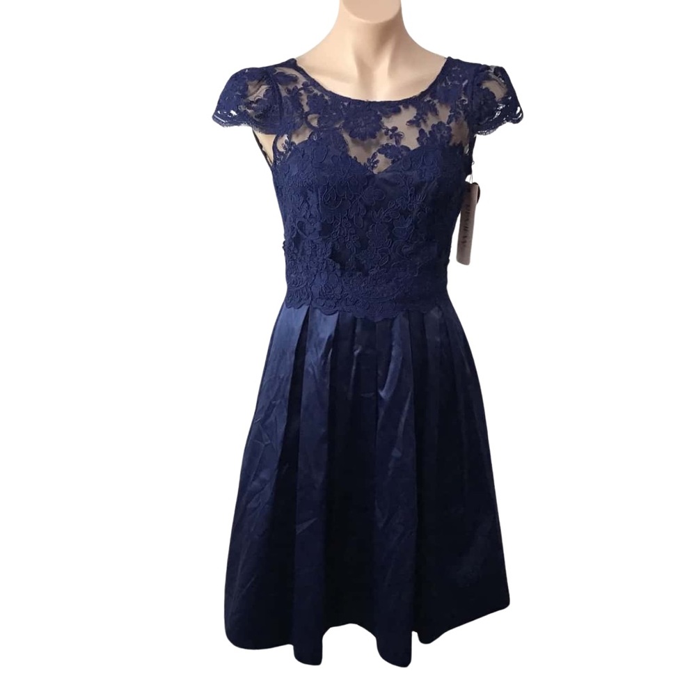 Review Navy Blue Semi Formal Dress Size 10